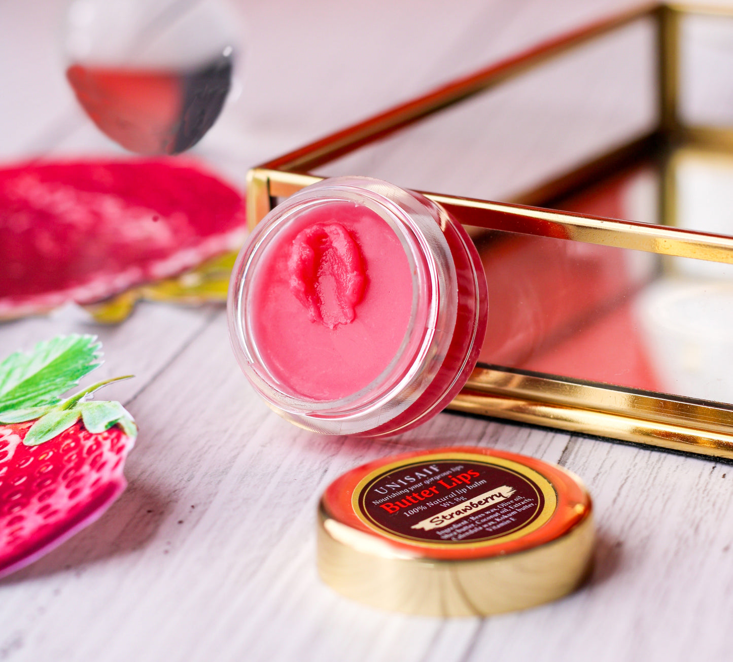 Strawberry Butter Lips 8g